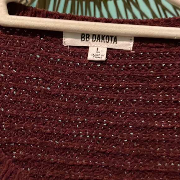 BB Dakota burgundy sweater - Picture 3 of 5